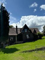 El edificio en el que está la casa vacacional