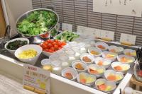 ホテルの敷地内または近くでの食事または食べ物