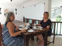 Jídlo v hotelu nebo okolí