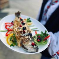 Jídlo v hotelu nebo okolí