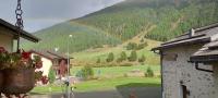 A general mountain view or a mountain view taken from Az apartmant