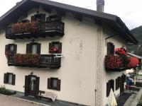 The building in which Az apartmant is located