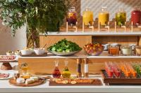 Jídlo v hotelu nebo okolí