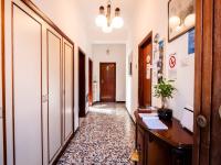 A television and/or entertainment centre at CASA MAFALDA - Rooms, friends and more - Affittacamere, Guest House