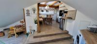 Kuchnia lub aneks kuchenny w obiekcie Family House 94