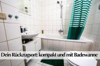 Koupelna v ubytování 3R Altbau-Apartment mit 2SZ, Smart-TV, Ruhige zentrale Lage