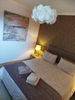 Posteľ alebo postele v izbe v ubytovaní Meteora Olio Hills apartment
