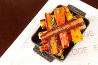 ホテルの敷地内または近くでの食事または食べ物