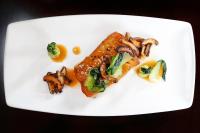 ホテルの敷地内または近くでの食事または食べ物