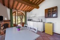 Kuchyňa alebo kuchynka v ubytovaní Agriturismo Agresto Apartments, Pool, Siena Hills