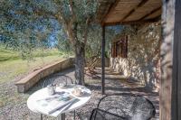 Vonkajšia záhrada v ubytovaní Agriturismo Agresto Apartments, Pool, Siena Hills