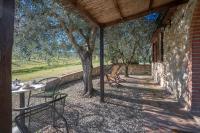 Vonkajšia záhrada v ubytovaní Agriturismo Agresto Apartments, Pool, Siena Hills