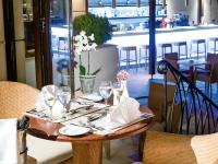 Reštaurácia alebo iné gastronomické zariadenie v ubytovaní Grecotel Casa Adele