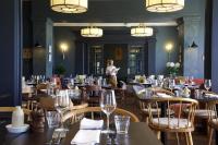 Gæster der bor på Modern 4-Level Townhouse for 8 Free Parking Bournemouth