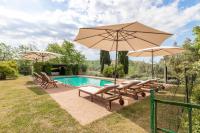 Bazén v ubytovaní Italian Experience- Villa La Picena alebo v jeho blízkosti