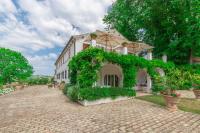 Budova, v ktorej sa vila nachádza