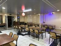 Aygro Hotelにあるレストランまたは飲食店
