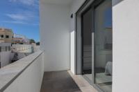 Villa Soares - Centro Albufeira - For Families - BY BEDZYにあるバルコニーまたはテラス