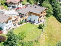 Budynek, w którym mieści się apartament