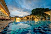 SANDY GARDEN RESORT LANGKAWIの敷地内または近くにあるプール