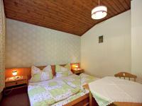 Łóżko lub łóżka w pokoju w obiekcie Apartment in Sankt Johann im Pongau near Ski Area