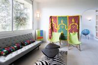 Posezení v ubytování Villa Alco en Roses con vistas preciosas del mar AV-68