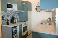 Kuchyň nebo kuchyňský kout v ubytování Apartamento con vistas al mar y al puerto de Roses AV-07