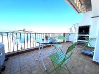 Balkón nebo terasa v ubytování Bonito apartamento con vistas al mar y piscina AV-47