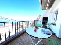 Balkón nebo terasa v ubytování Bonito apartamento con vistas al mar y piscina AV-47