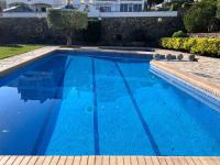 Bazén v ubytování Bonito apartamento con vistas al mar y piscina AV-47 nebo v jeho okolí