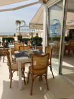 Restavracija oz. druge možnosti za prehrano v nastanitvi Gondola Marine Resort