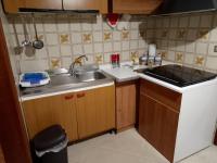 A kitchen or kitchenette at da campione