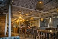 Εστιατόριο ή άλλο μέρος για φαγητό στο NENA BEACH CLUB & HOTEL