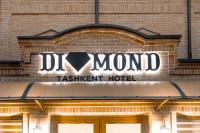Diamond Hotel Tashkentに飾ってある許可証、賞状、看板またはその他の書類