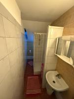 Ein Badezimmer in der Unterkunft Sobe Ježdovec