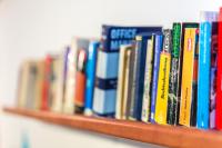 Biblioteka w hostelu
