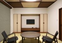 三川屋にあるテレビまたはエンターテインメントセンター