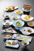 ホテルの敷地内または近くでの食事または食べ物