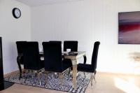 Posezení v ubytování Les Homes - Modern & Cozy Stay Near Oslo Airport