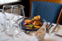 Jídlo v penzionu – hostince nebo okolí