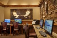 Snake River Lodgeにあるテレビまたはエンターテインメントセンター