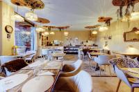 A seating area at Hotel de Riu Boutique