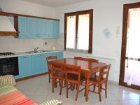 A kitchen or kitchenette at Baia Fiorita