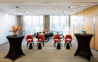 Ramada by Wyndham Amsterdam Airport Schipholの見取り図または間取り図