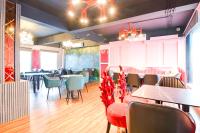 Khu vực ghế ngồi tại Hotel Brill View 500m From ITC Royal Kolkata