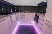 A kitchen or kitchenette at JobelHome