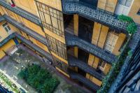 The building in which Az apartmant is located
