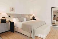 Postel nebo postele na pokoji v ubytování Finca Serena Mallorca, Small Luxury Hotels