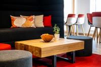 Serways Hotel Weiskirchen Nordにあるシーティングエリア