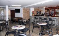 Lounge alebo bar v ubytovaní Hotel Queens - Adults Only